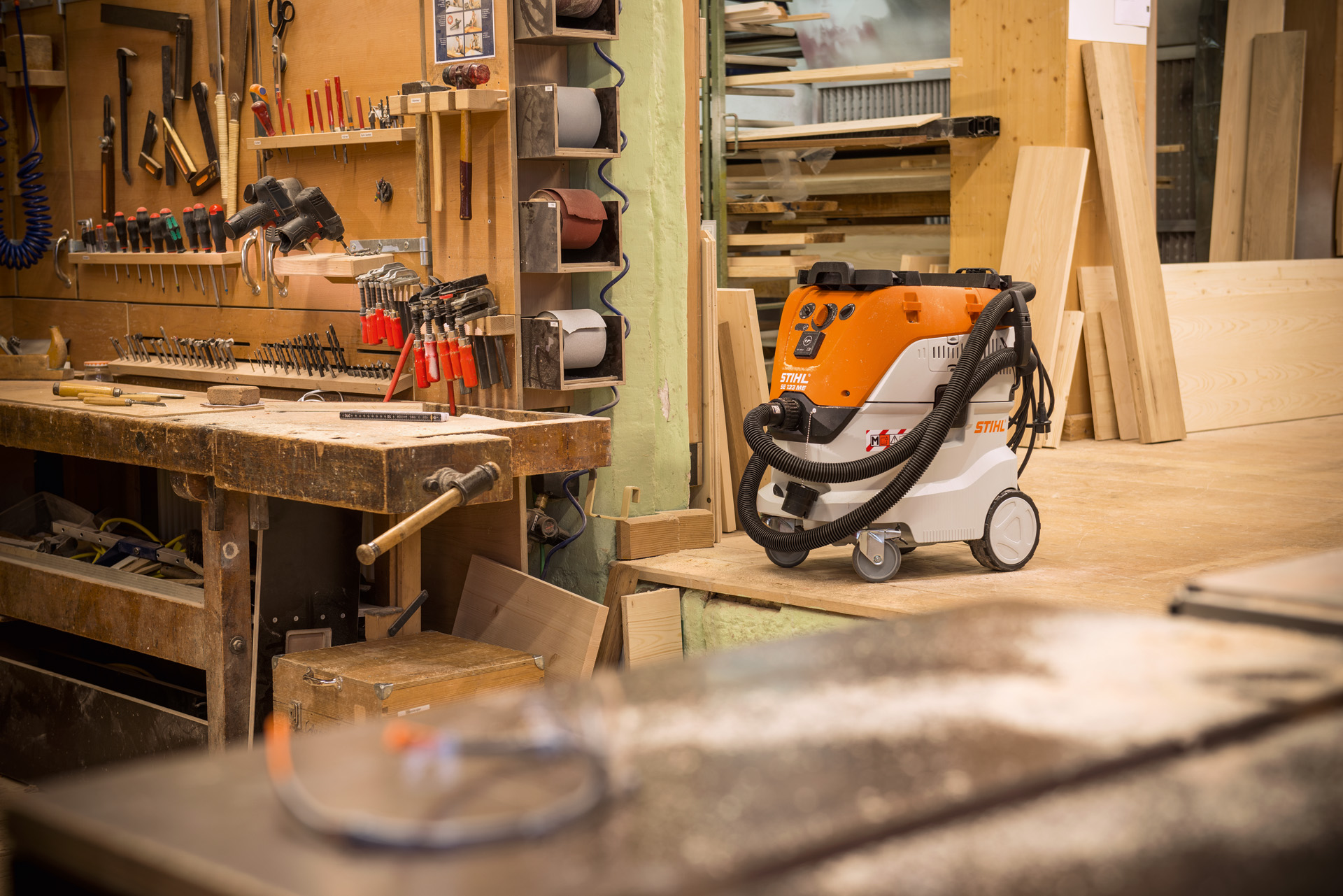 STIHL SE 133 ME -märkä-kuivaimuri korjaamolla