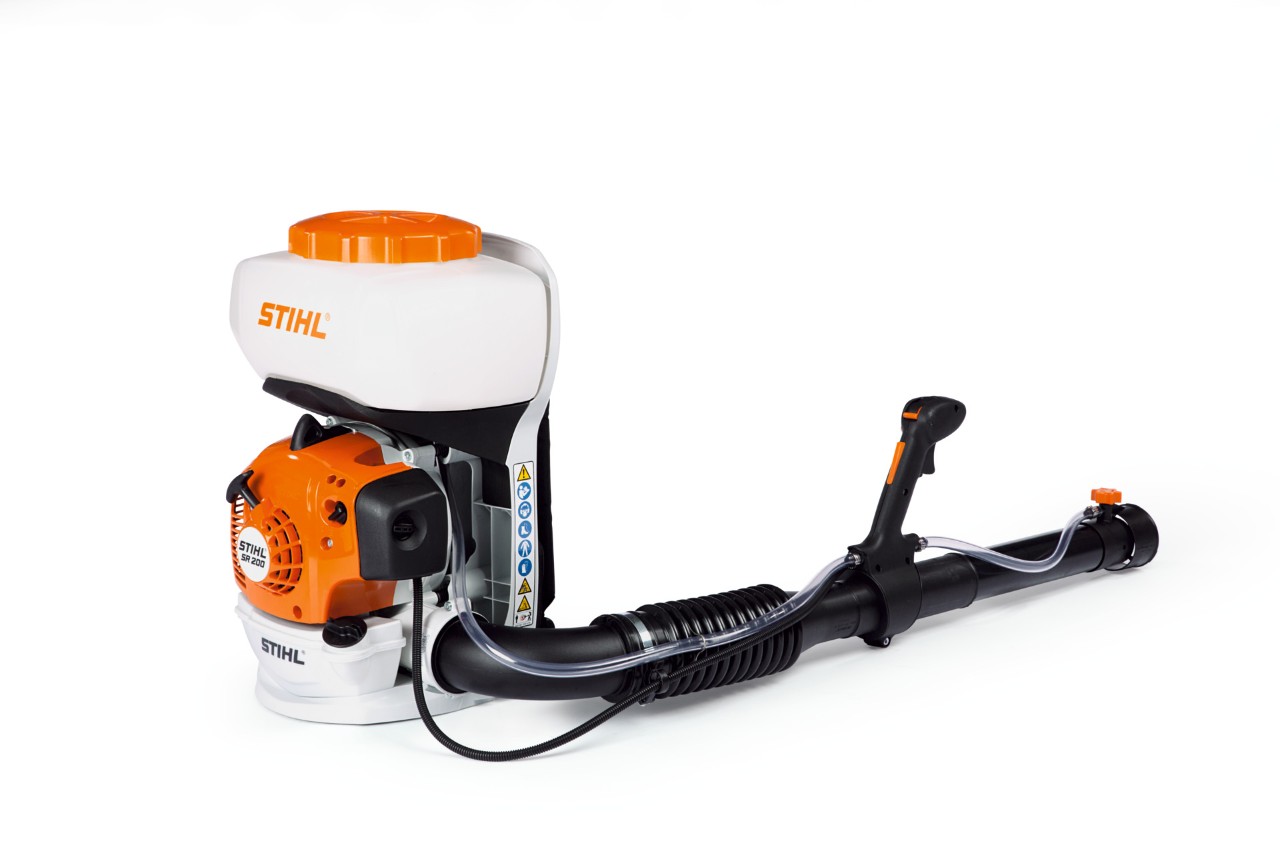 STIHL SG 51 -sumutin valkoisella taustalla